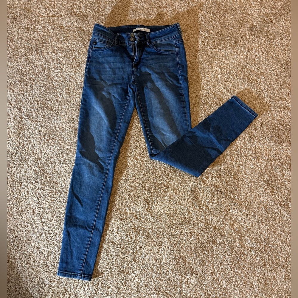 KanCan Dark Blue Skinny Jeans Women’s size 27